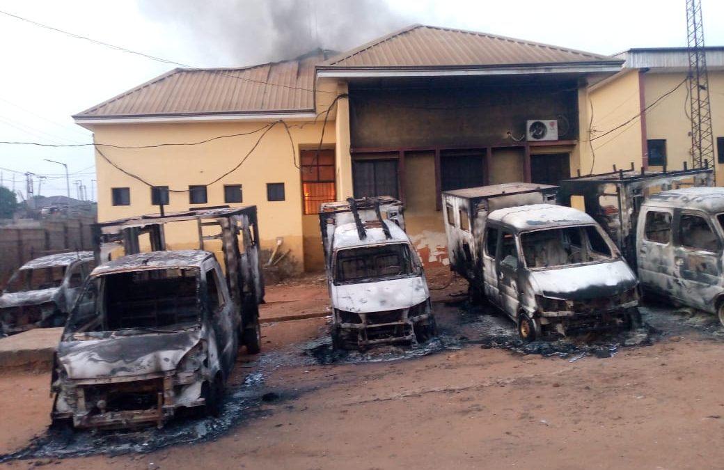VIDEOS: BREAKING: One Shot Dead, Court Premises Burnt, EEDC Complex Razed In Anambra